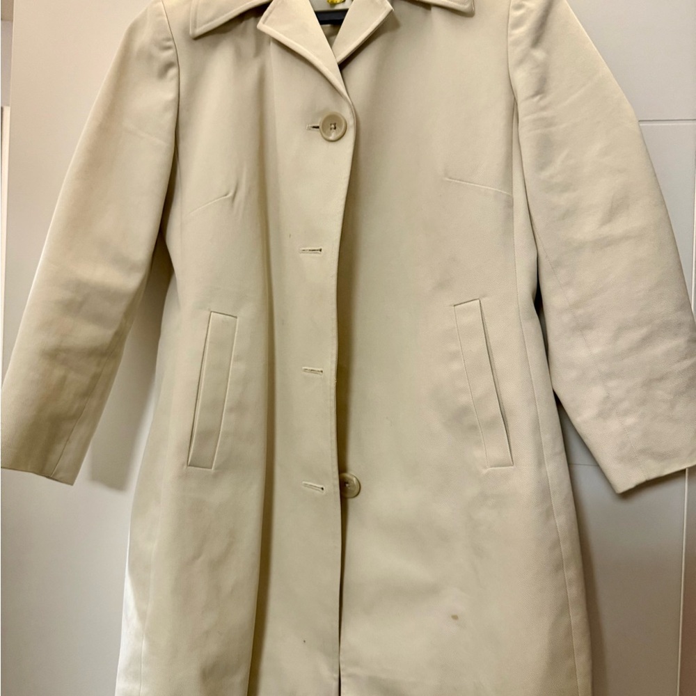 Banana Republic Cream Trench Coat with Notched Collar